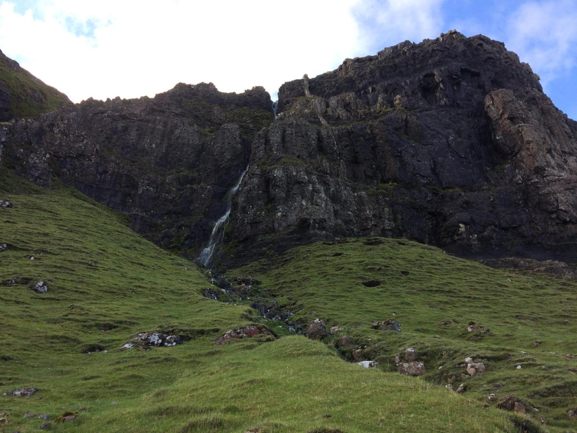 Waterfall View Milovaig エクステリア 写真
