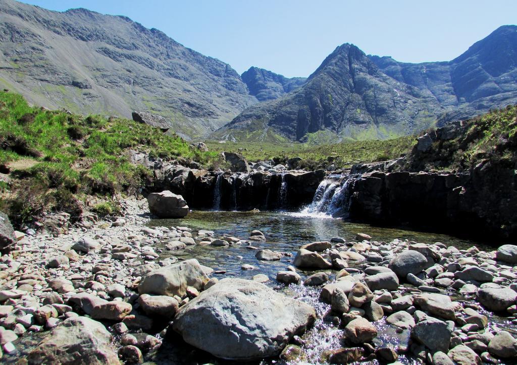 Waterfall View Milovaig エクステリア 写真