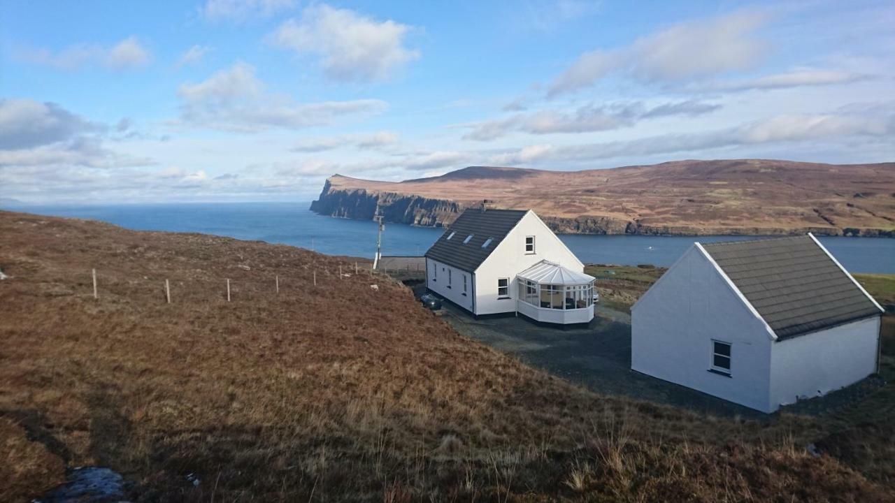 Waterfall View Milovaig エクステリア 写真